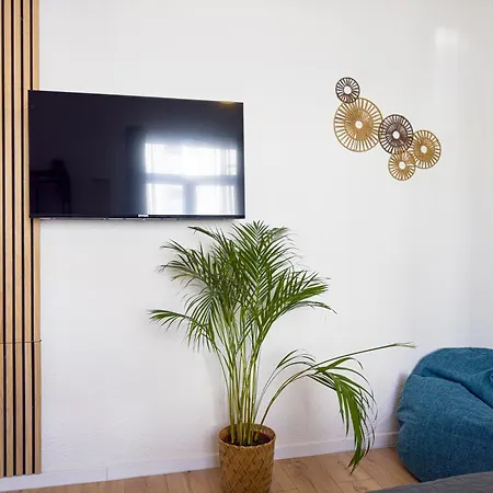 Immostay M#Apartments Waterfront - Wifi & Parking BRE Room photo