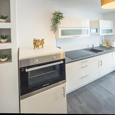 Immostay M#Apartments Waterfront - Wifi & Parking BRE Room photo